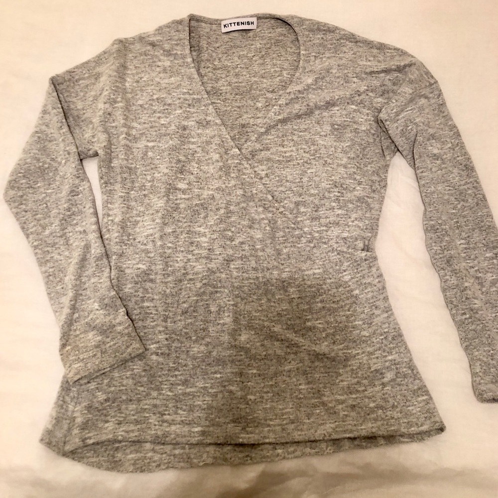 Kittenish Jessie James Decker Long Sleeve Top
